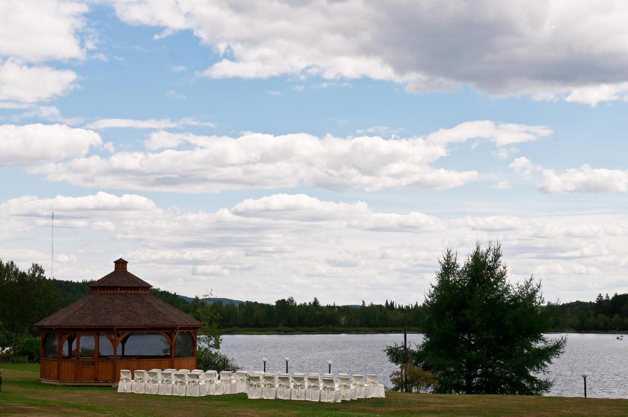 Le Manoir Du Lac Delage Стоунхем Екстериор снимка