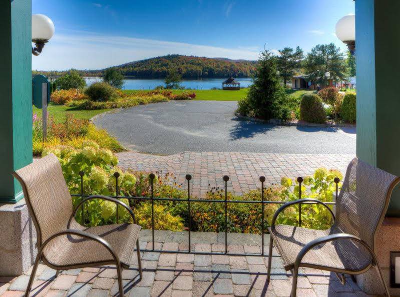 Le Manoir Du Lac Delage Стоунхем Екстериор снимка
